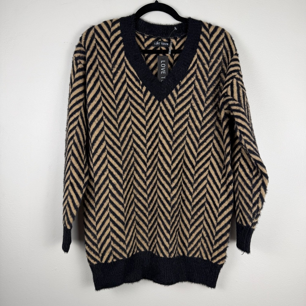 Love Token Sweater Women's Medium Black Tan Herringbone Knit V-Neck Long Sleeve‎